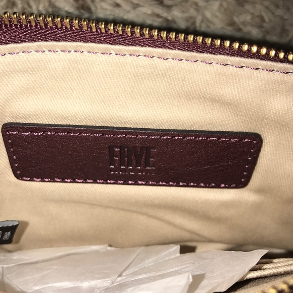 Frye Wrislet
